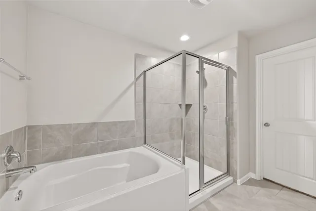 $2,390 | 7558 Highland Chase Drive, Richmond, TX 77407