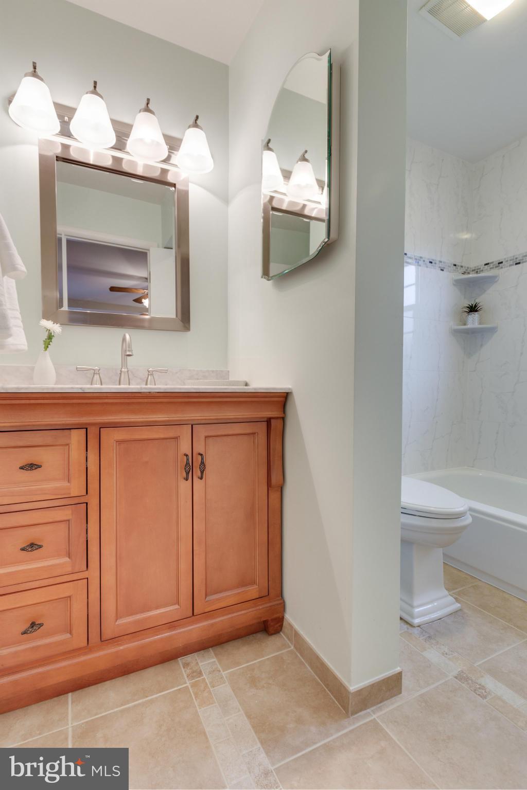 5613 Ashfield Road Alexandria, VA 22315 - Photo 19 of 30 Bath upper level