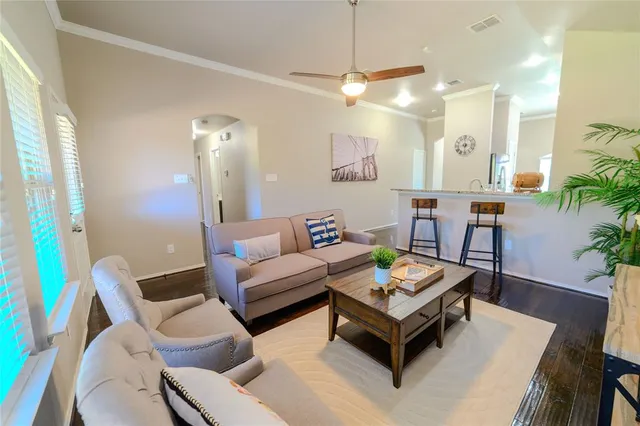 $2,155 | 608 Crazy Horse Drive, Aubrey, TX 76227