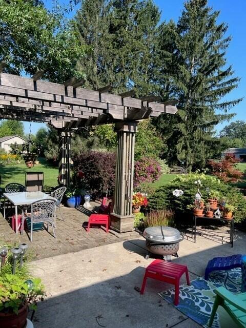 955 North Old State Road Delaware, OH 43015 - Photo 55 of 73 Summertime Patio