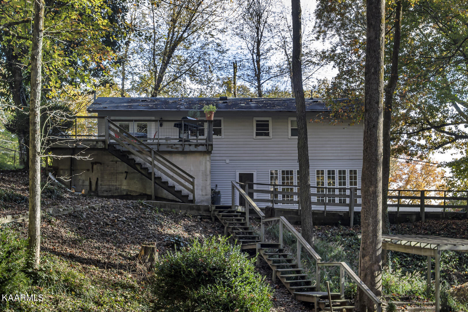 202 Hillside Road Oak Ridge, TN 37830 - Photo 50 of 52 50_HillsideRoad_202_Back