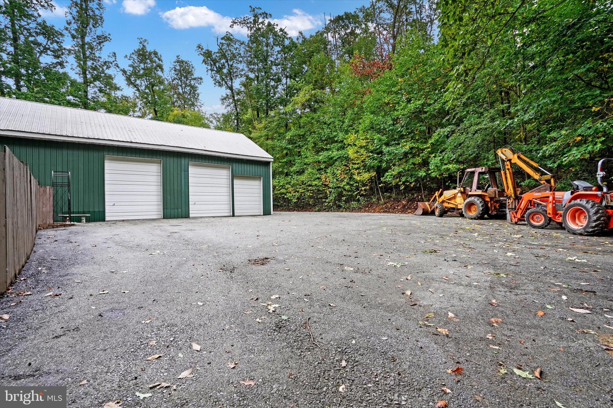 745 Jackson Square Road Spring Grove, PA 17362 - Photo 32 of 41 4 overhead garage doors