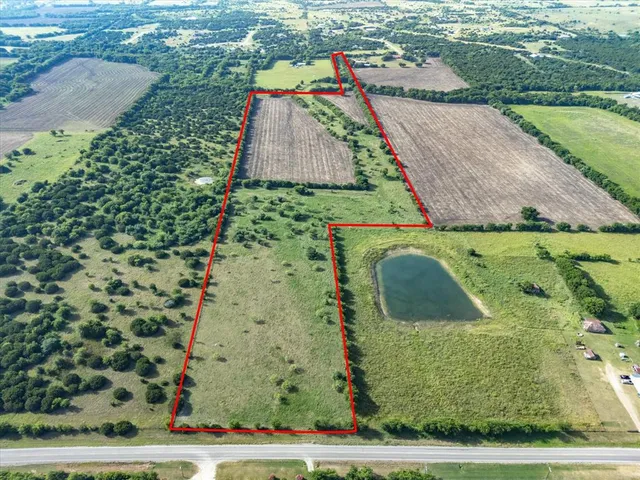 $877,500 | 3506 County Road 1106, Rio Vista, TX 76093