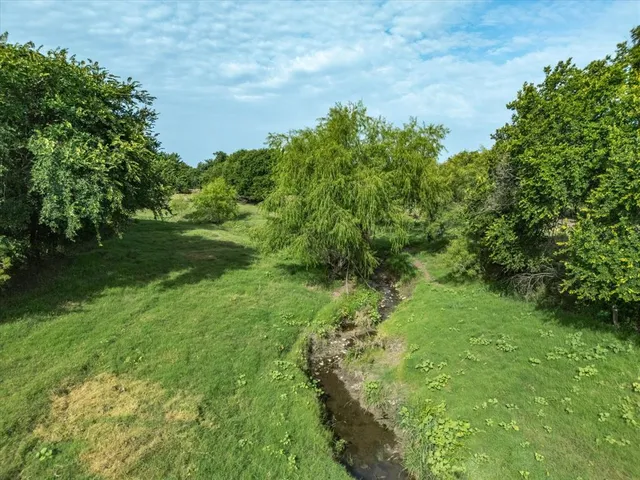 $877,500 | 3506 County Road 1106, Rio Vista, TX 76093