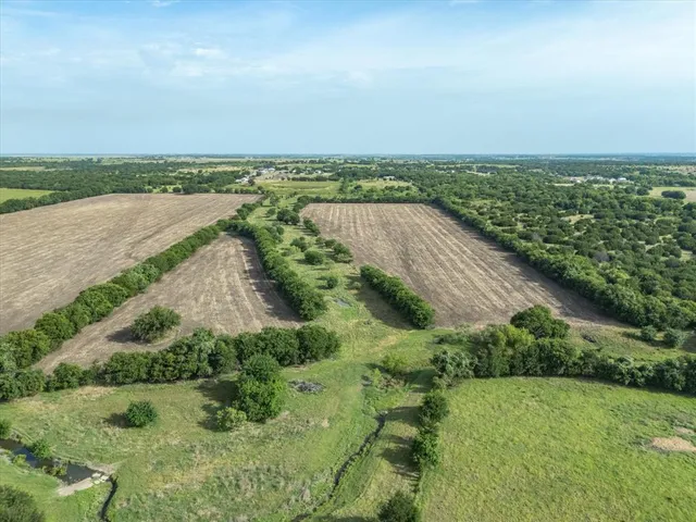 $877,500 | 3506 County Road 1106, Rio Vista, TX 76093