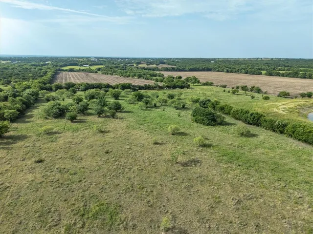 $877,500 | 3506 County Road 1106, Rio Vista, TX 76093