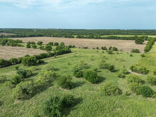 $877,500 | 3506 County Road 1106, Rio Vista, TX 76093