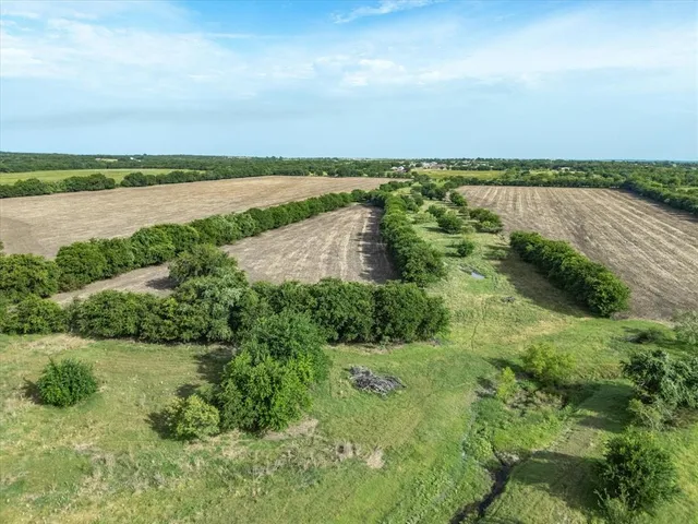 $877,500 | 3506 County Road 1106, Rio Vista, TX 76093