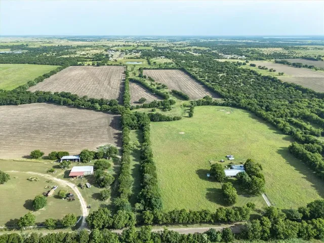 $877,500 | 3506 County Road 1106, Rio Vista, TX 76093