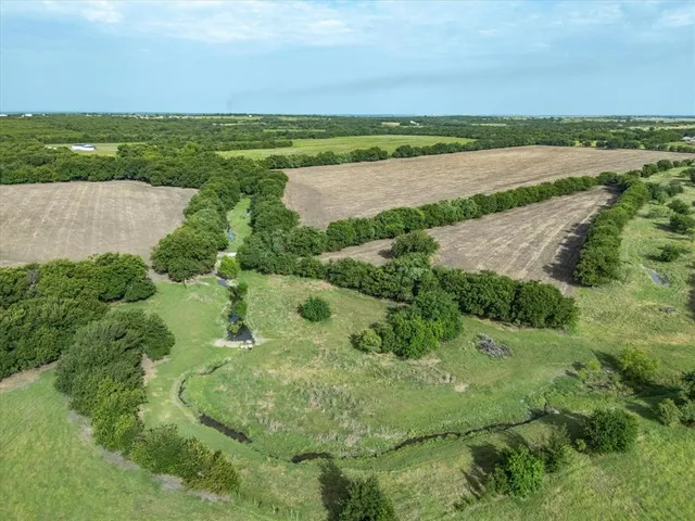 $877,500 | 3506 County Road 1106, Rio Vista, TX 76093