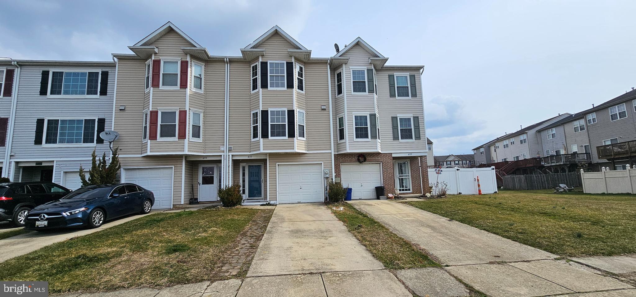 657 Hunting Fields Road Middle River, MD 21220 - Photo 1 of 42