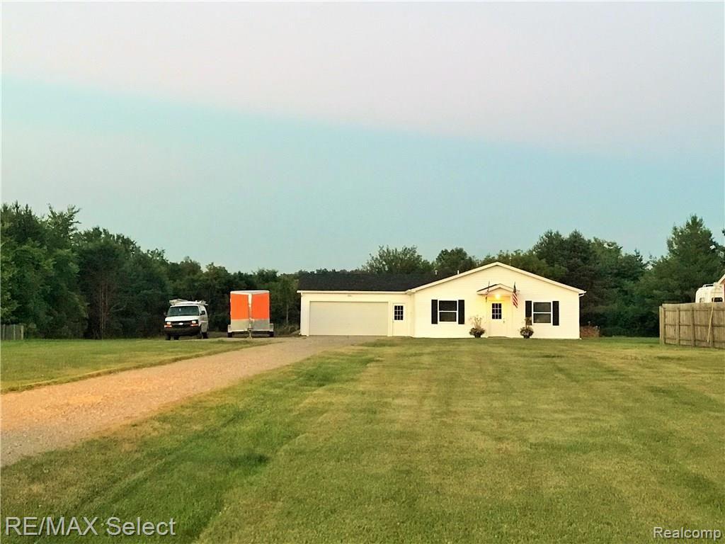3305 South Vassar Road Davison, MI 48423 - Photo 3 of 18 Front Photo (2).jpg