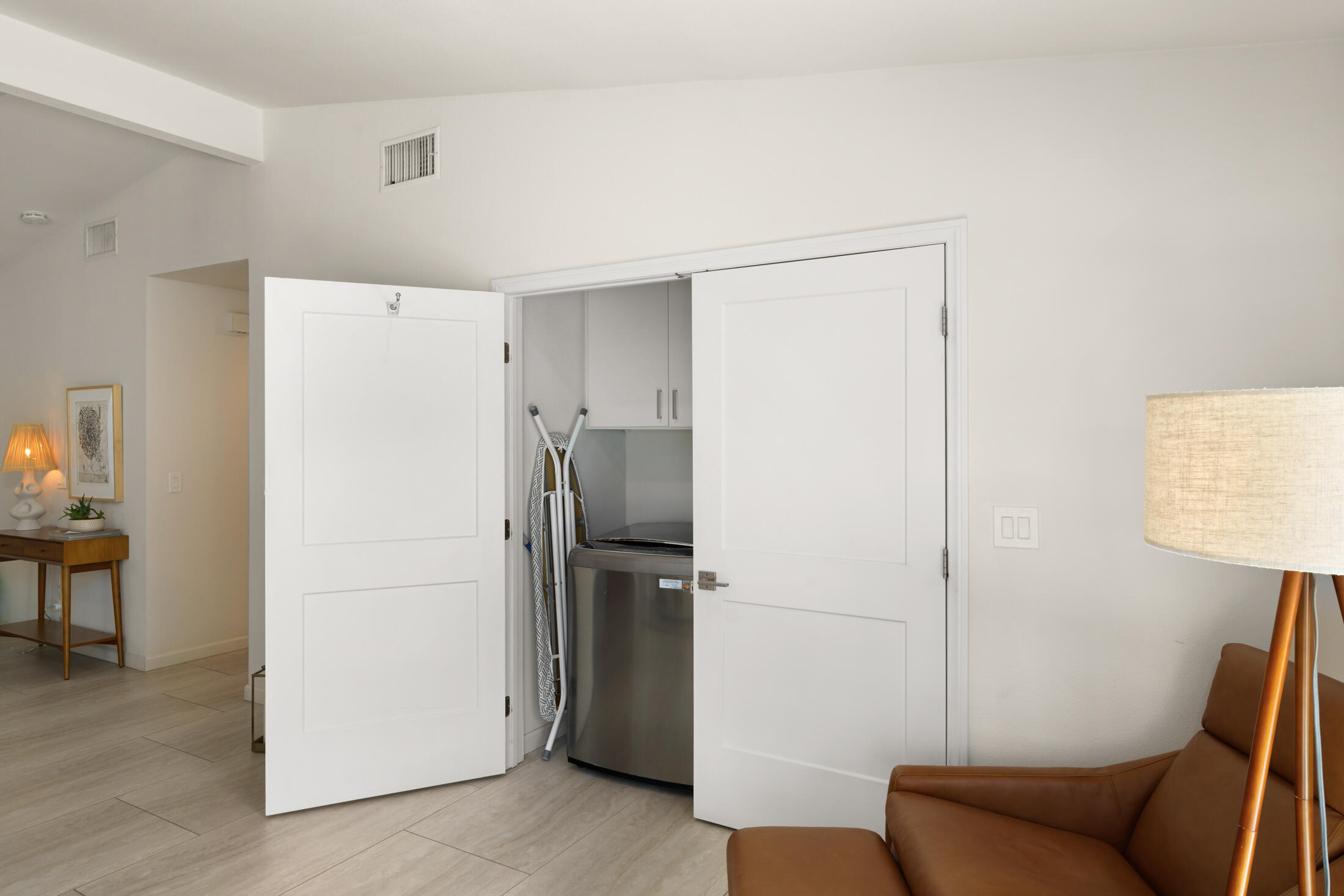 71407 Biskra Road Rancho Mirage, CA 92270 - Photo 11 of 70 Laundry Closet