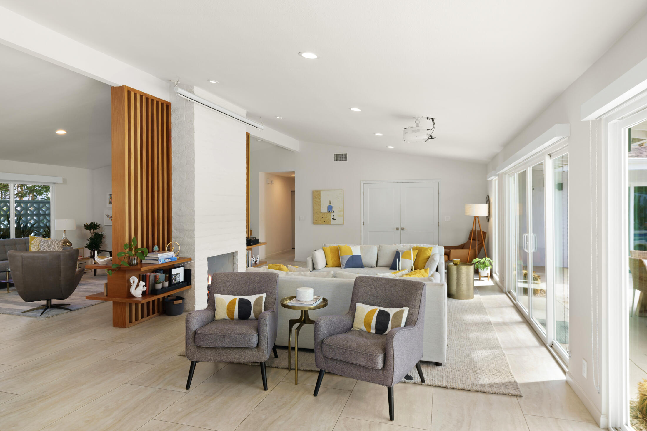 71407 Biskra Road Rancho Mirage, CA 92270 - Photo 12 of 70 Family Room