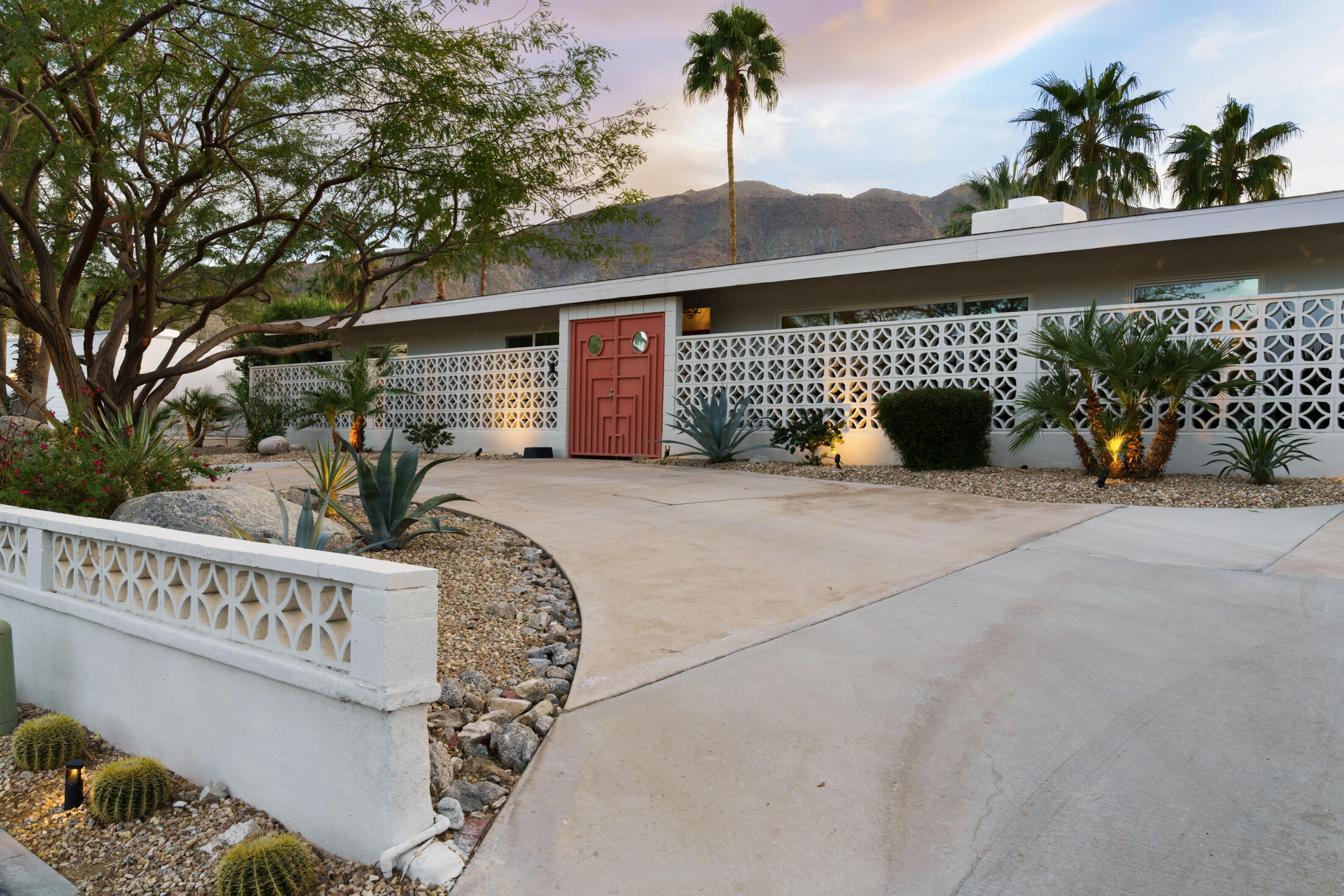 71407 Biskra Road Rancho Mirage, CA 92270 - Photo 58 of 69 Twilight Exterior