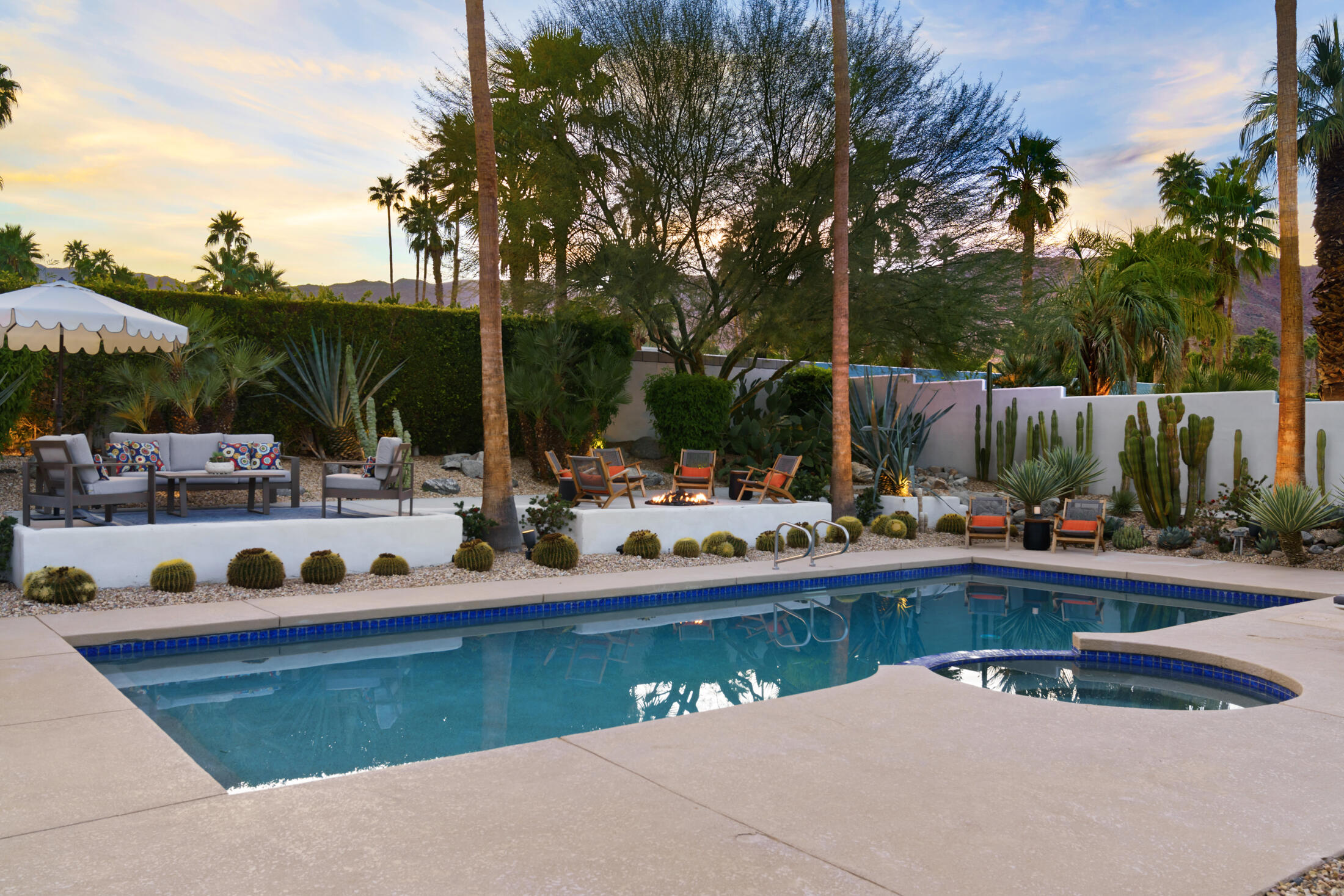 71407 Biskra Road Rancho Mirage, CA 92270 - Photo 61 of 69 Twilight Backyard