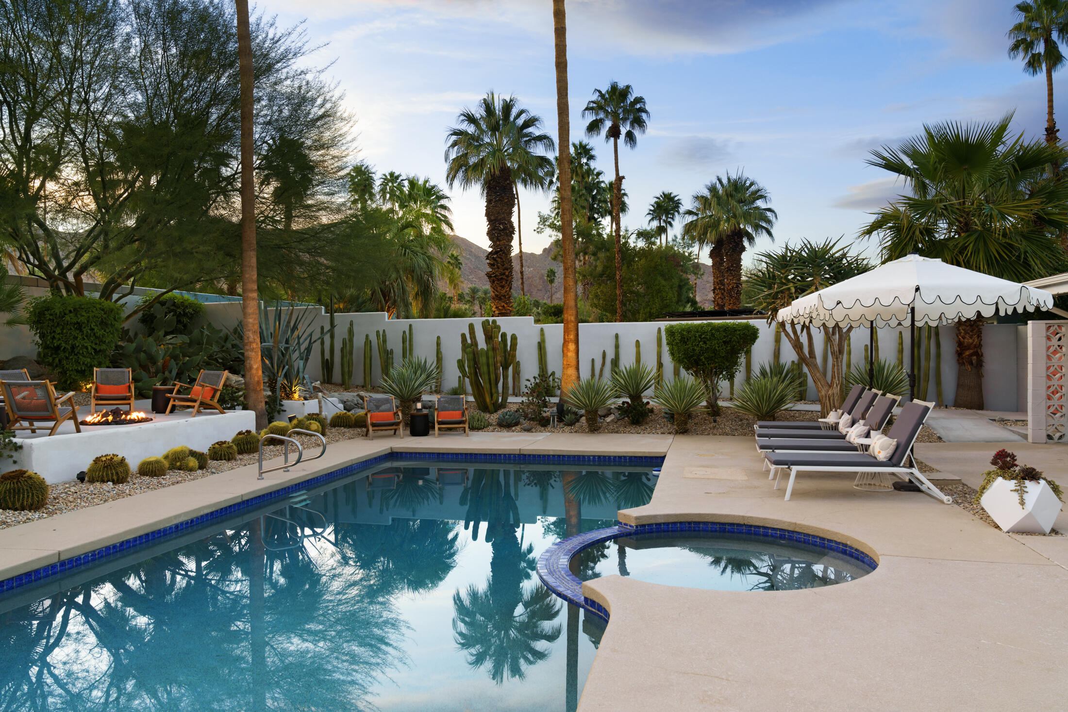 71407 Biskra Road Rancho Mirage, CA 92270 - Photo 63 of 70 Twilight Backyard