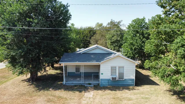 $89,900 | 805 Caldwell Street, Lexington, TX 78947