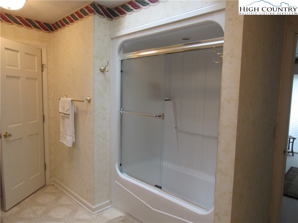 427 Rambling Road Blowing Rock, NC 28605 - Photo 26 of 50 Gallery Image 26