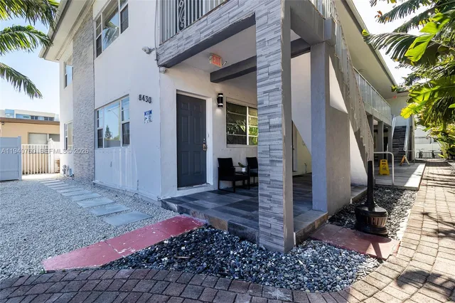 $2,000 | 8430 Harding Avenue, Unit 8, Miami Beach, FL 33141
