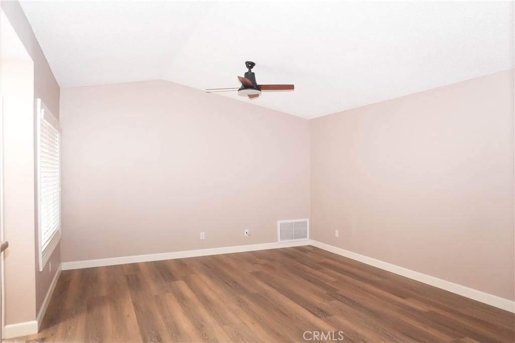 255 Flame Tree Place Oceanside, CA 92057 - Photo 7 of 18 Living Room