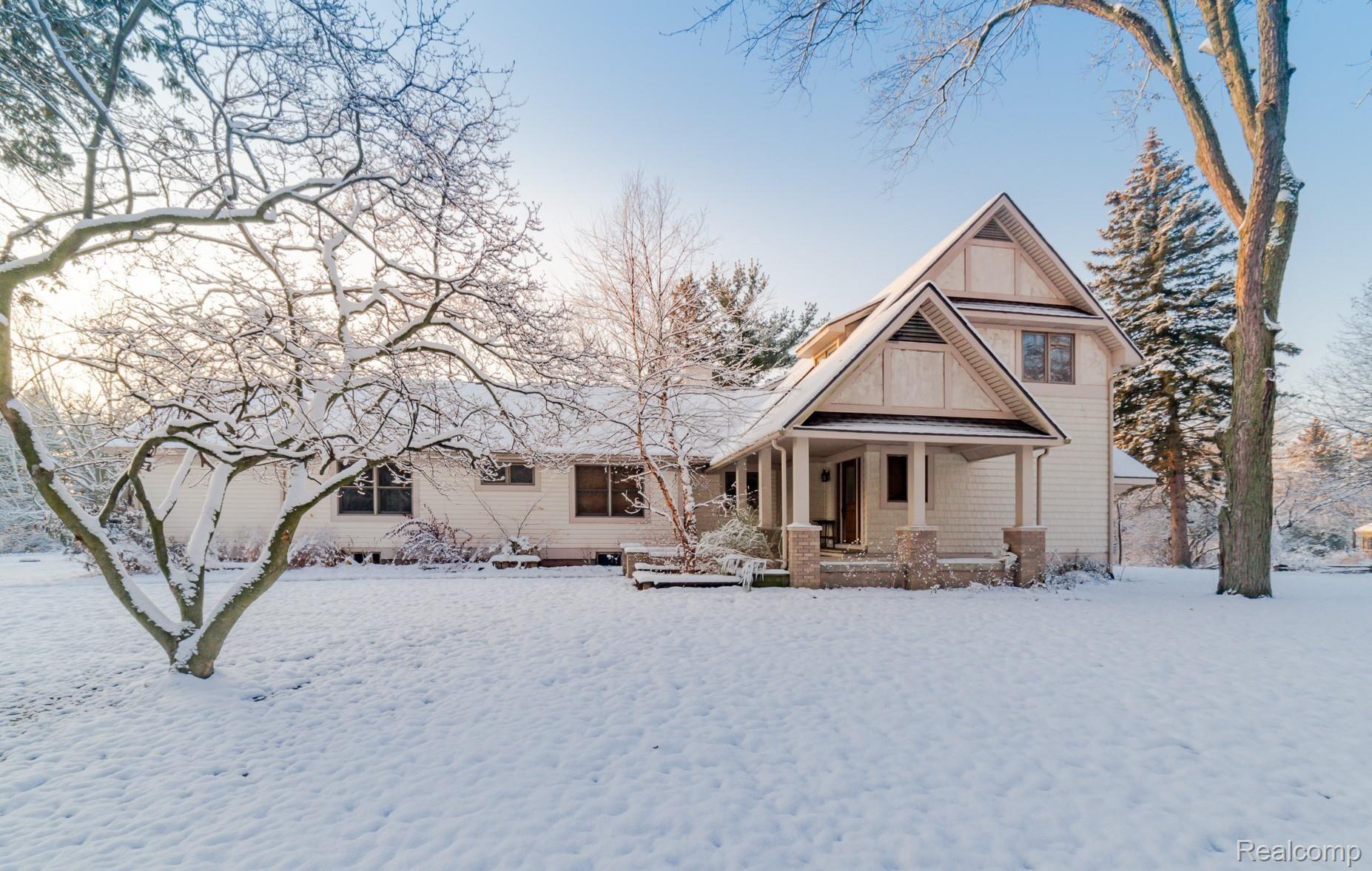 3529 Hunt Road Lapeer, MI 48446 - Photo 1 of 62 3529 Hunt Rd-2.jpg