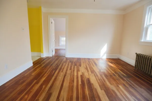 $1,900 | 134 Baldwin Street, Unit 2, Fall River, MA 02720