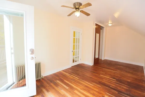 $1,900 | 134 Baldwin Street, Unit 2, Fall River, MA 02720