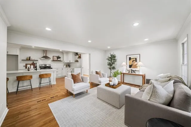 $700,000 | 5250 Pikes Peak Court, Marietta, GA 30062