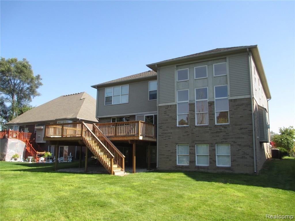 3268 Empire Drive Rochester, MI 48309 - Photo 4 of 43