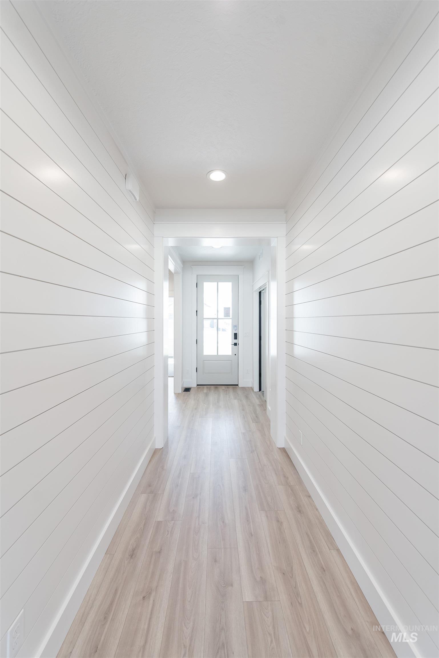400 South Diesel Way Boise, ID 83716 - Photo 4 of 44 Hall featuring light wood-type flooring and recessed lighting