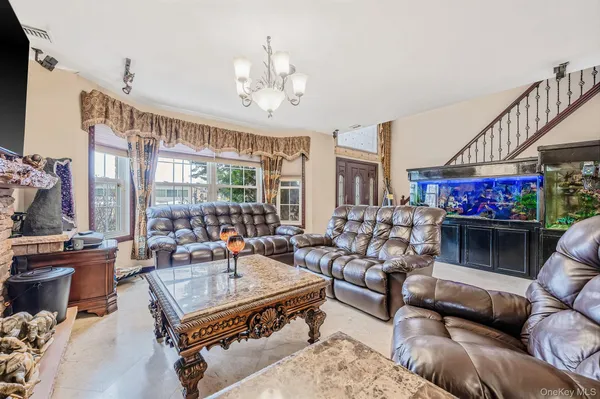 $799,000 | 120 Waldo Street, Copiague, NY 11726