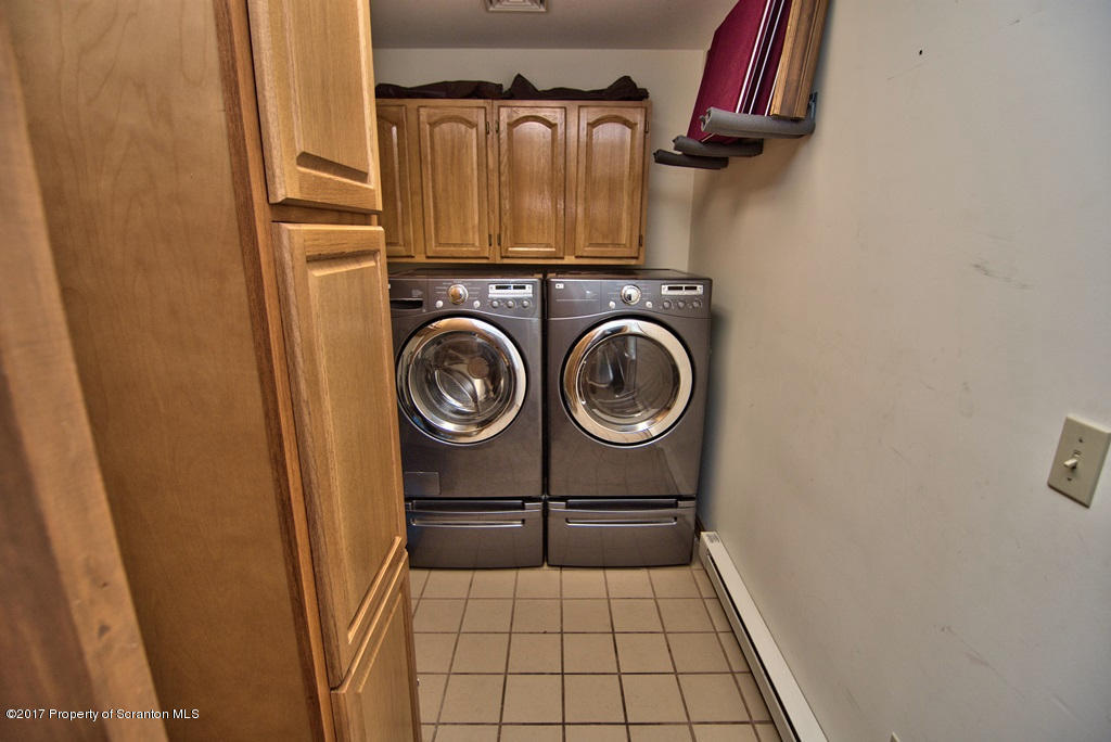 108 Larkspur Road Moscow, PA 18444 - Photo 14 of 66 Gallery Image 14
