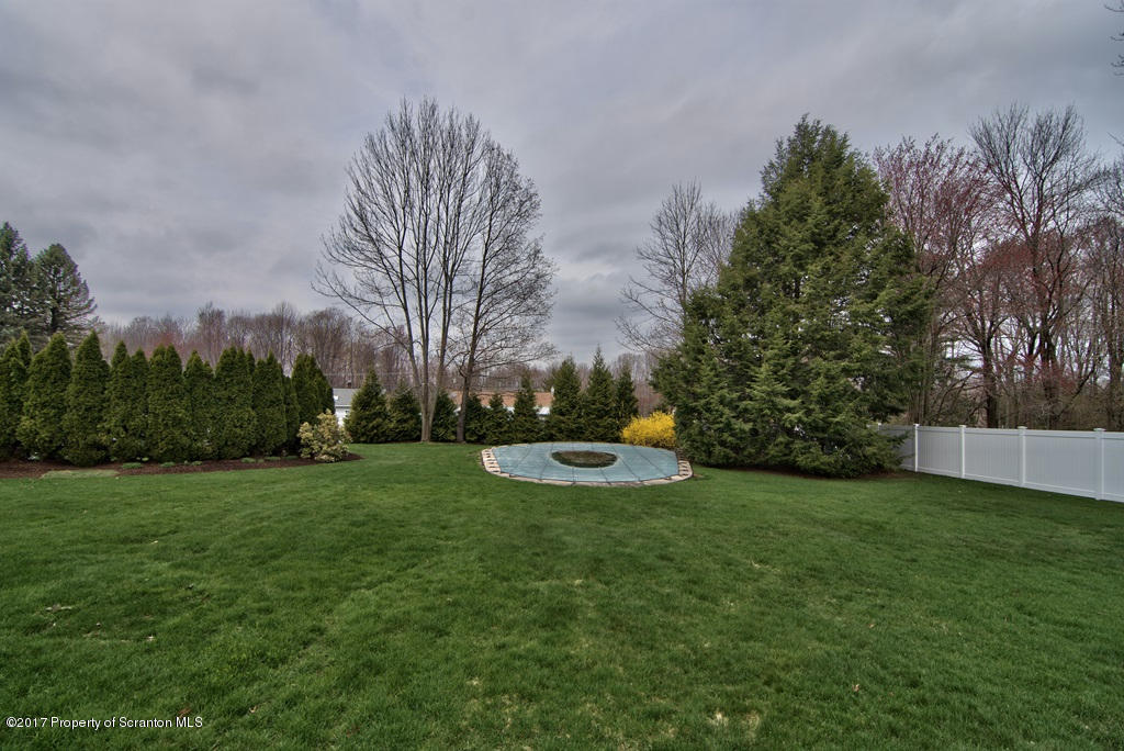108 Larkspur Road Moscow, PA 18444 - Photo 20 of 66 Gallery Image 20