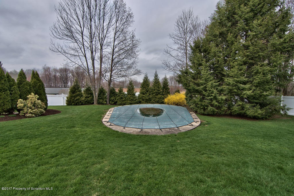 108 Larkspur Road Moscow, PA 18444 - Photo 22 of 66 Gallery Image 22