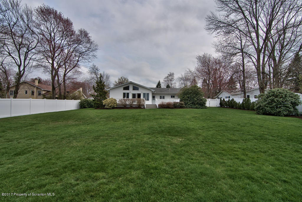 108 Larkspur Road Moscow, PA 18444 - Photo 57 of 66 Gallery Image 57