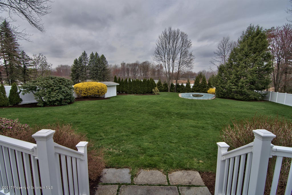 108 Larkspur Road Moscow, PA 18444 - Photo 60 of 66 Gallery Image 60