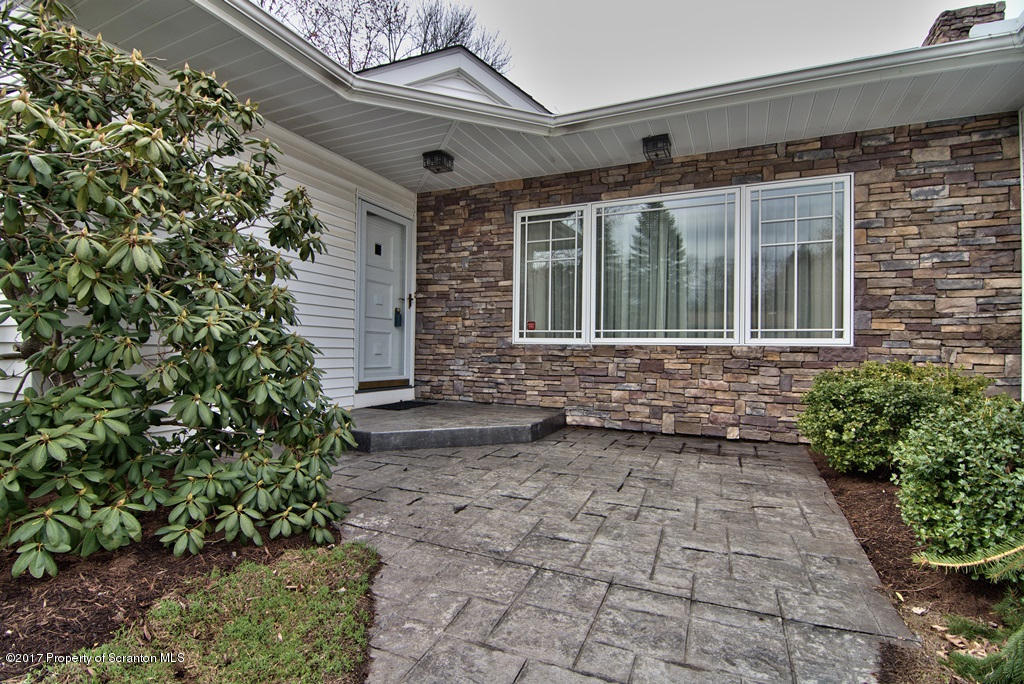 108 Larkspur Road Moscow, PA 18444 - Photo 63 of 66 Gallery Image 63