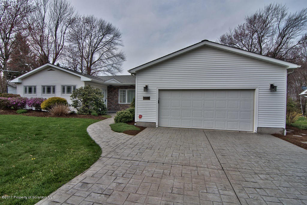 108 Larkspur Road Moscow, PA 18444 - Photo 65 of 66 Gallery Image 65