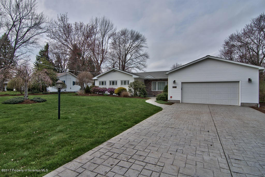108 Larkspur Road Moscow, PA 18444 - Photo 66 of 66 Gallery Image 66
