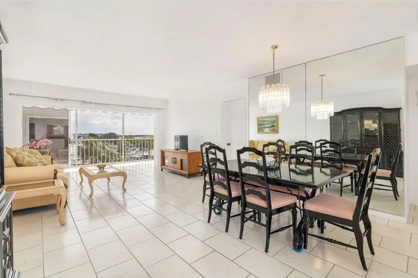 $2,200 | 907 Marina Drive, Unit 402, North Palm Beach, FL 33408