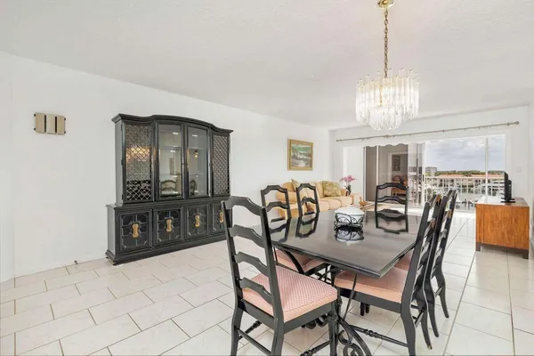 $2,200 | 907 Marina Drive, Unit 402, North Palm Beach, FL 33408