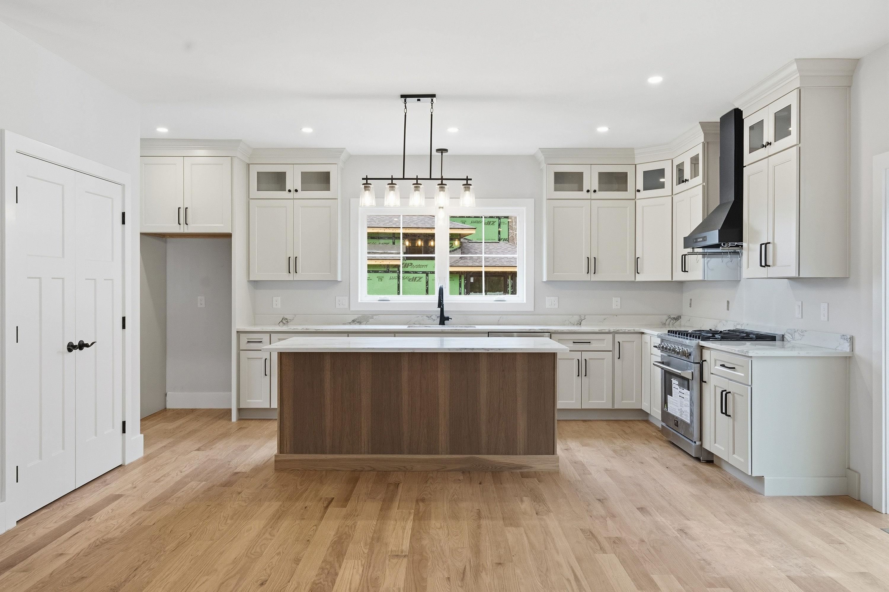 14 Stacey Lane, Unit 2 Chester, NH 03036 - Photo 13 of 56