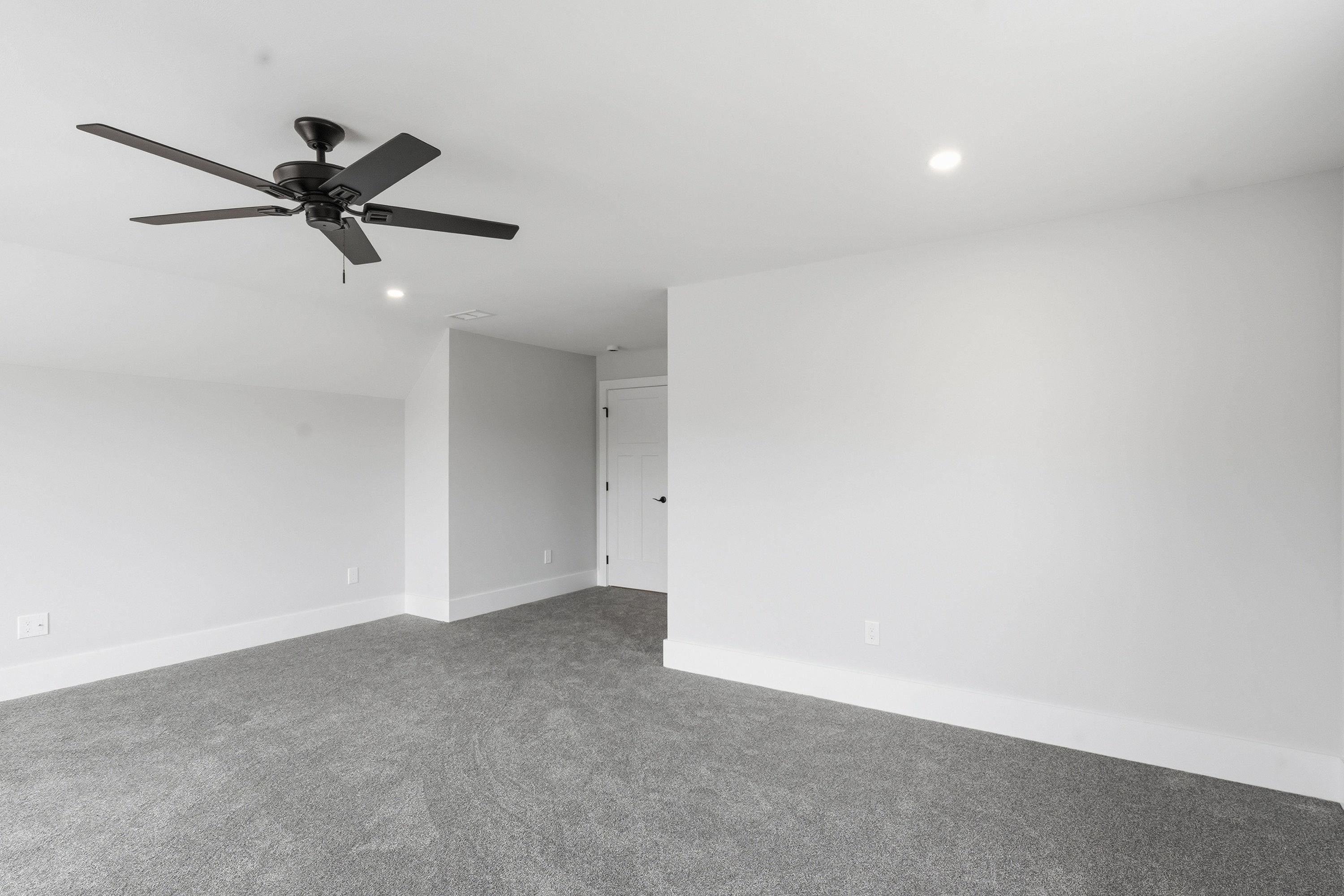 14 Stacey Lane, Unit 2 Chester, NH 03036 - Photo 44 of 56