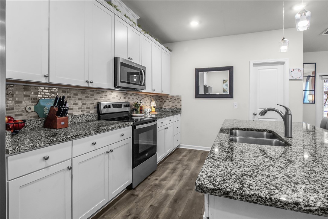 148 Benelli Drive Pooler, GA 31322 - Photo 16 of 48 Kitchen