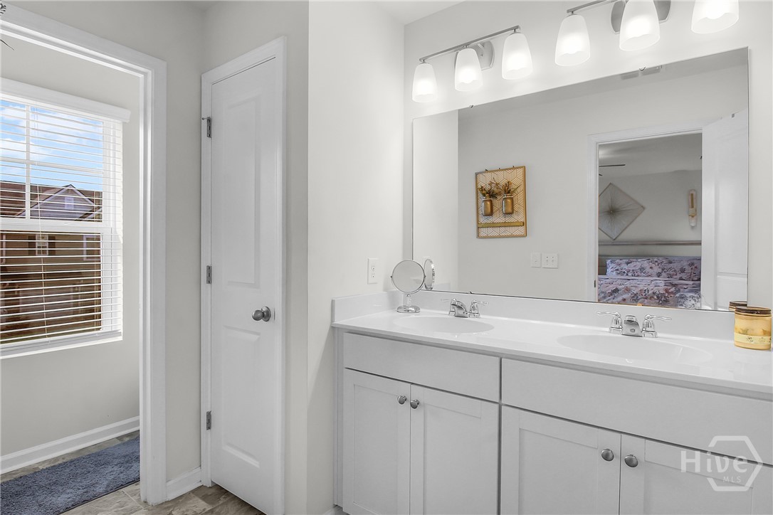 148 Benelli Drive Pooler, GA 31322 - Photo 25 of 48 Primary Bath