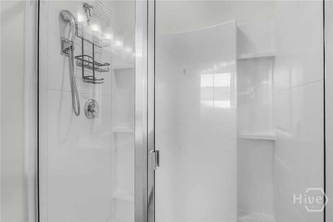 148 Benelli Drive Pooler, GA 31322 - Photo 26 of 48 Primary Bath