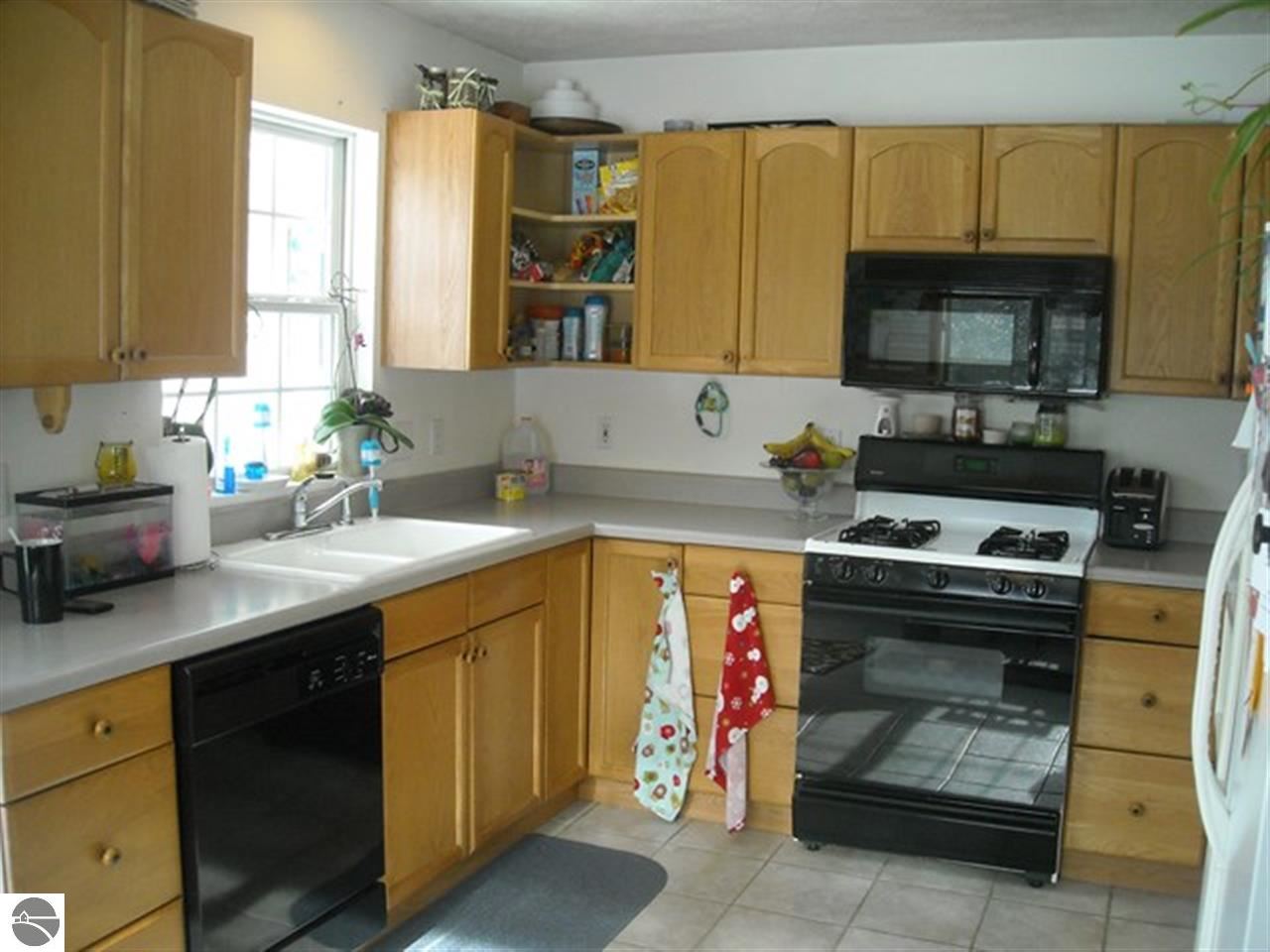 3275 Burnt Mill Road Interlochen, MI 49643 - Photo 12 of 24 1782967-11.JPG