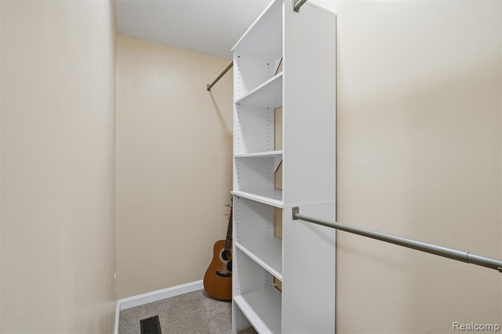 41824 Riggs Road Belleville, MI 48111 - Photo 13 of 28 Gallery Image 13