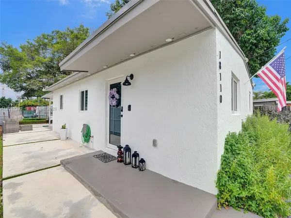 $450,000 | 10222 Southwest 181st Street, Miami, FL 33157